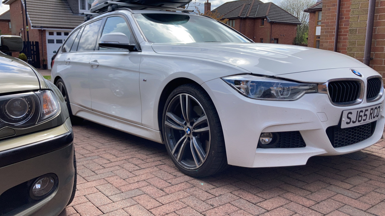 B8AB03C4-74D4-44B6-9576-680961785568