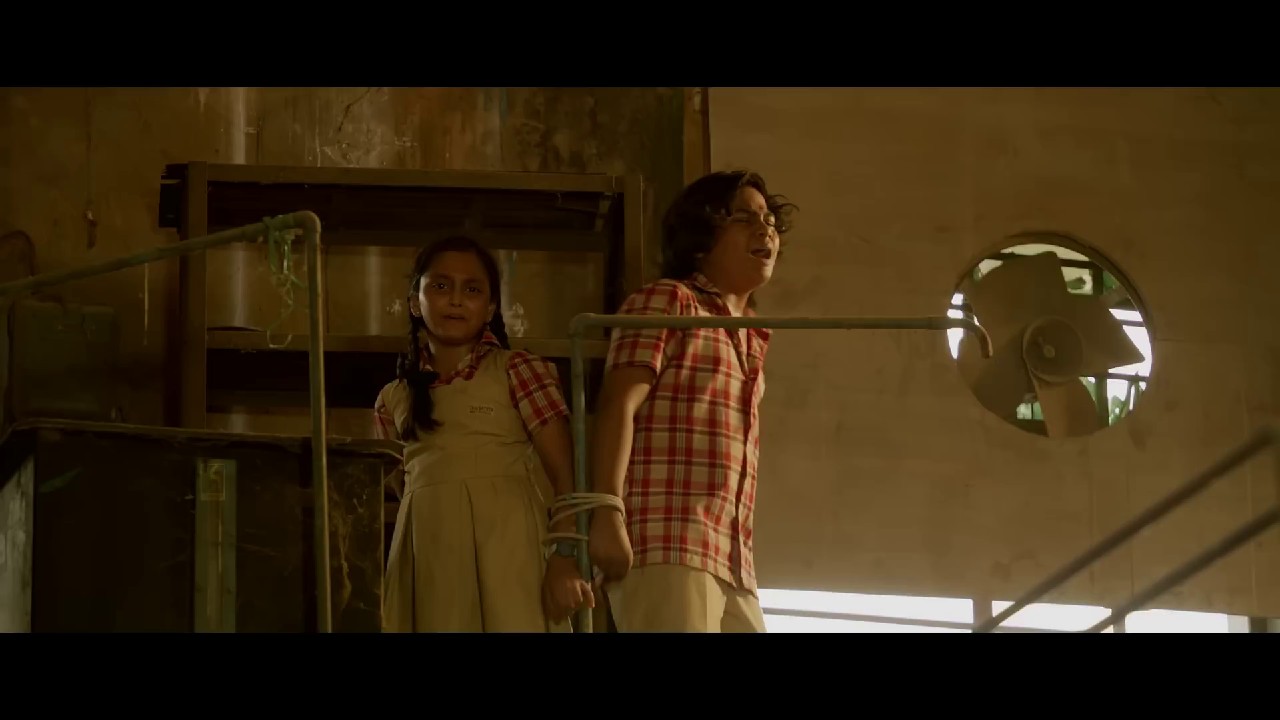 Sarakku-2023-Tamil-WEB-DL-1080p-x264-AVC-AAC-2ch-mkv-0006
