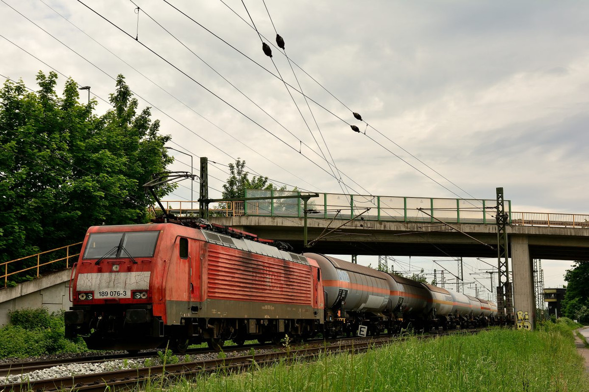 https://i.postimg.cc/qMKYzDHs/189-076.jpg