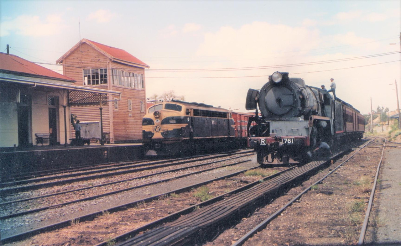 156F4B16-1D6C-470F-AD54-AEA786A96EFF