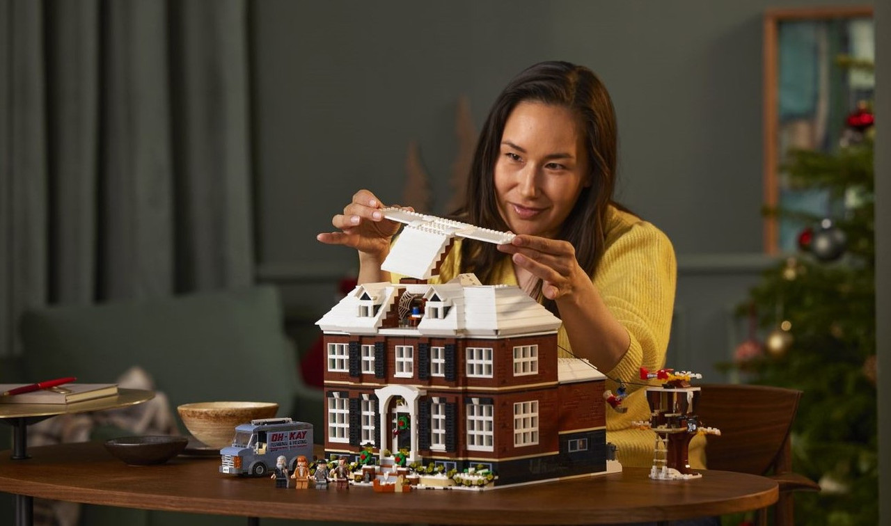 Holiday family house modular building block set