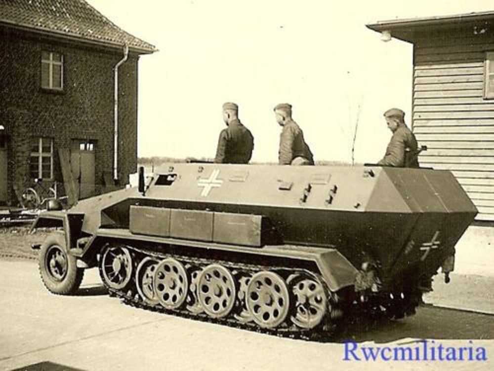 German Troops Topside on SdKfz.251 Schützenpanze