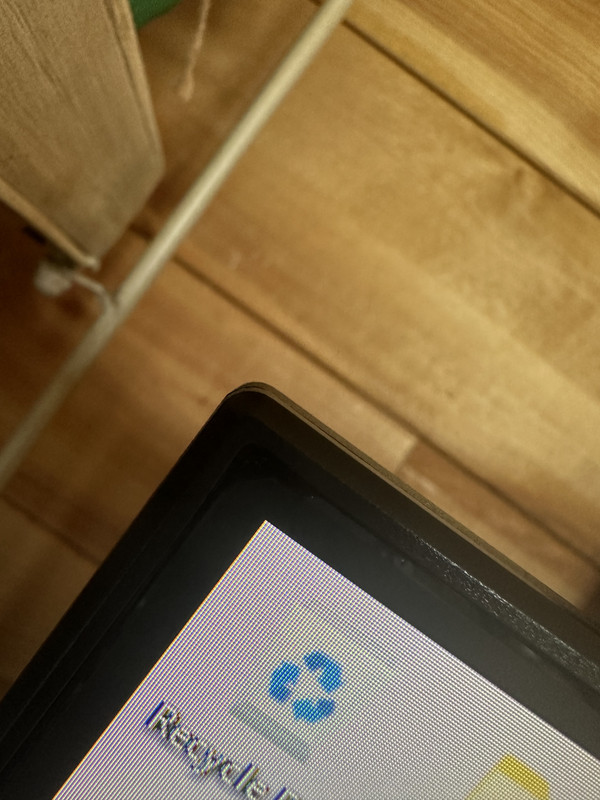 704627AA-0583-4374-9941-2F316CAC76F2