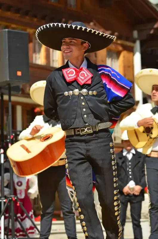 mexican-dancers-evolene-switzerland-augu