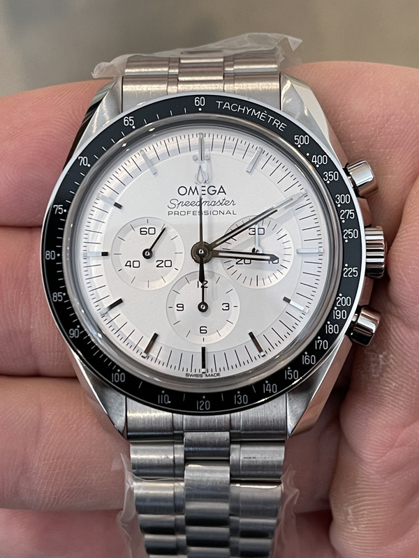 AA360BB9-7F3B-4791-ABEB-B710AA23A7AD