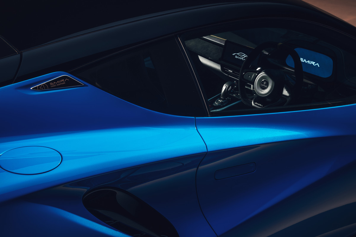 LotusEmiraSideAngle