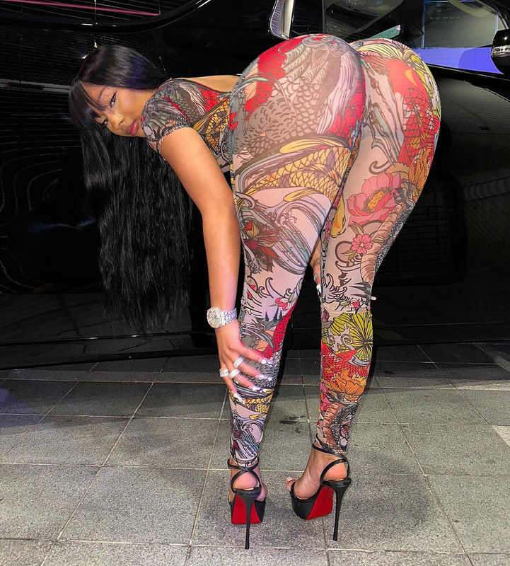 [Image: therubirose-1706562883-3291210469629099453-6446173.jpg]