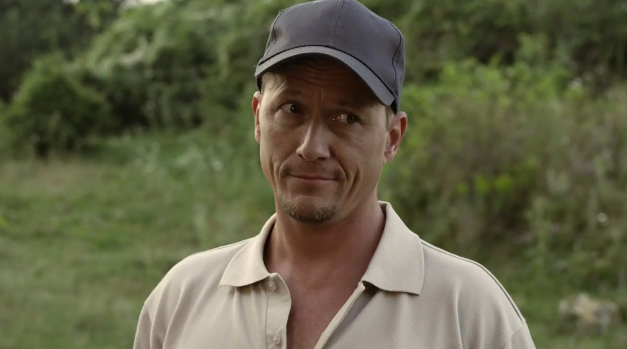 Lake Placid vs. Anaconda 2015 BluRay [Hindi + Tamil + Telugu + English] 480p, 720p ESub Screenshot