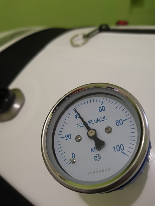 HBOT pressure gauge
