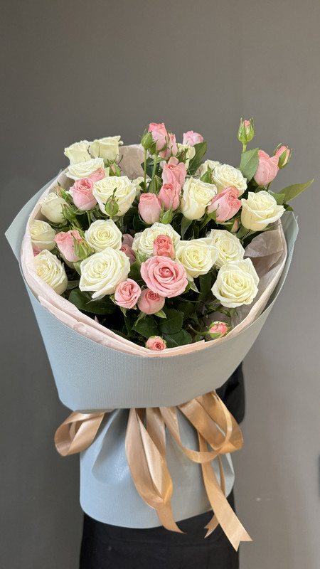 Букет из спрей роз