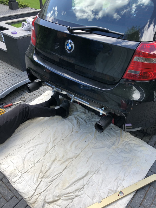 B4F9B1A7-1300-400F-A521-5BE06D8A55FF