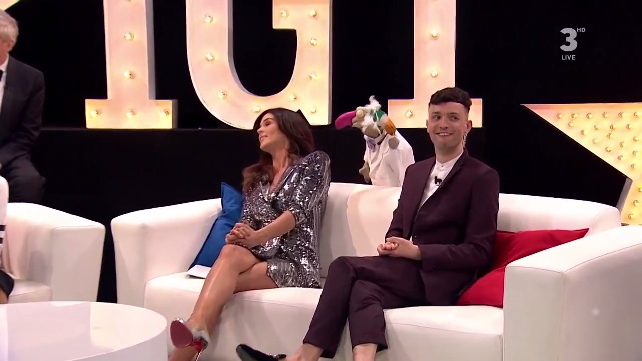 Glenda Gilson_20180324_21302230.mp4_snapshot_54.03_[2018.03.25_0