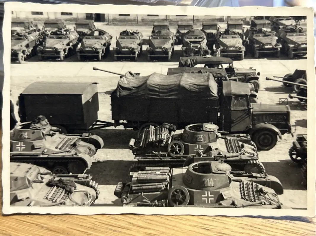 Foto Wk2 Wehrmacht Deutscher Panzer (2)