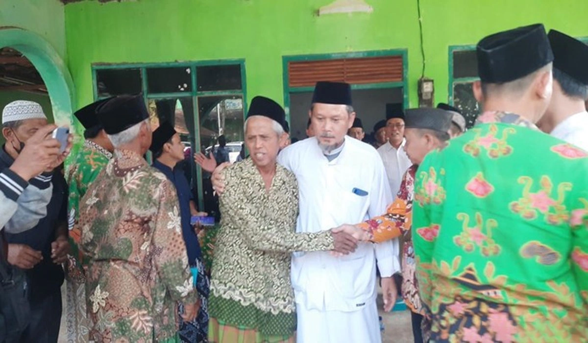Reaksi Publik Soal Guru Madin Didenda Karena Tampar Murid di Demak
