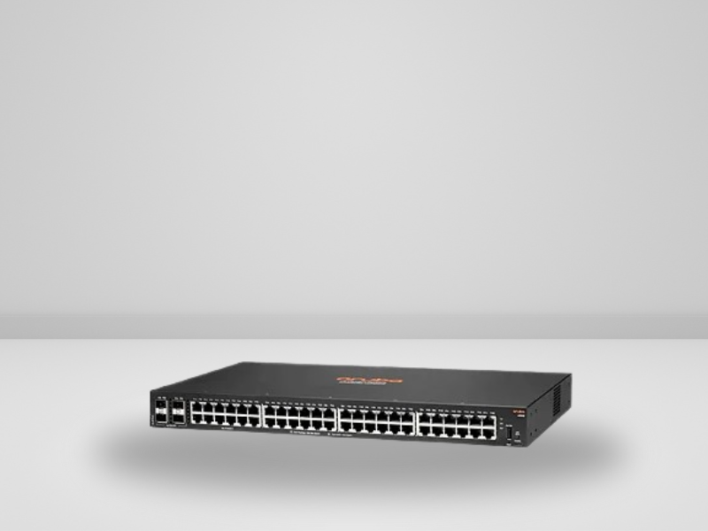Detalhe das portas Gigabit Ethernet do Switch Aruba Instant On 1960 JL676A.