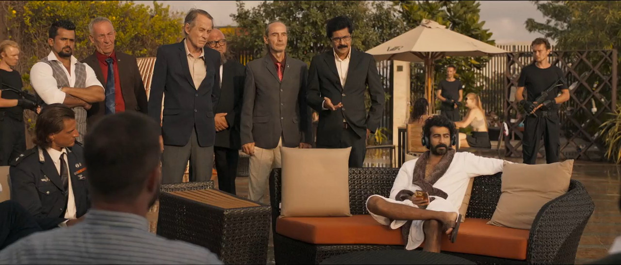 Cobra 2022 WebRip [Hindi + Tamil + Telugu + Malayalam + Kannada] 480p 720p ESub Screenshot