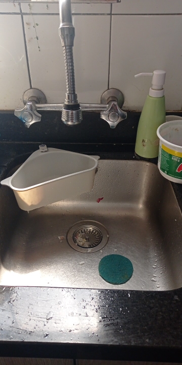 Strainer,triangular,sink,drain,basket,fruit,vegetable,cup,suction,kitchen,sponge,rack,storage,filter