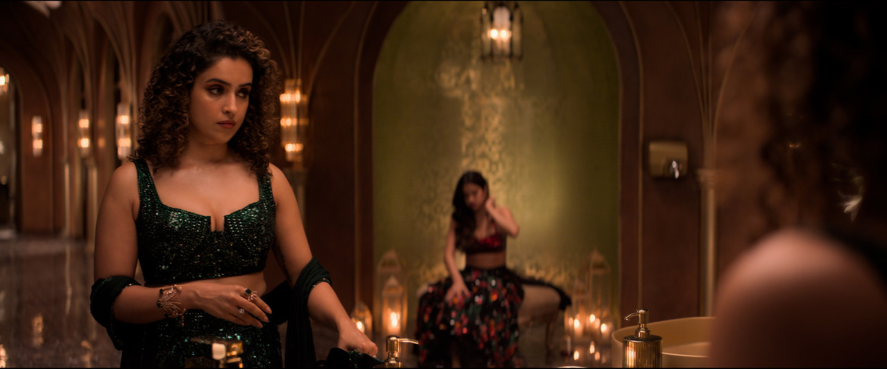 cleavage 00 00 10 01 Still002