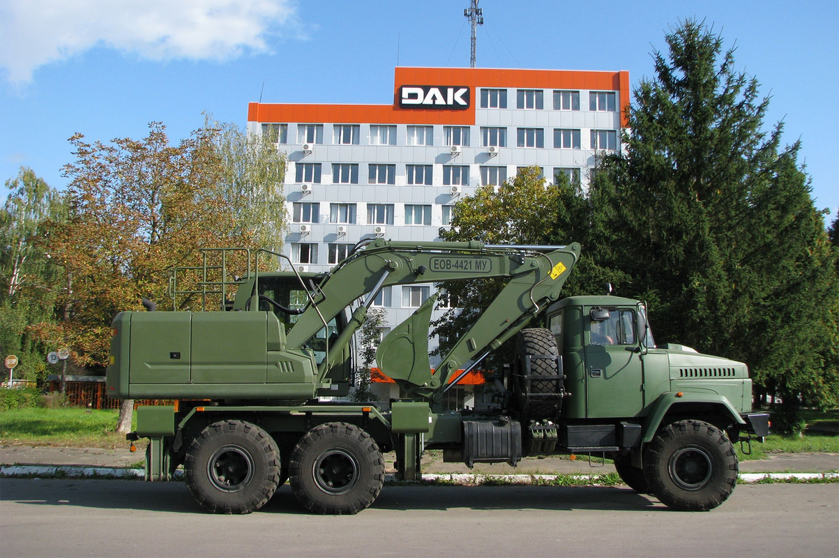 Ekskavator-EOV-4421-MU