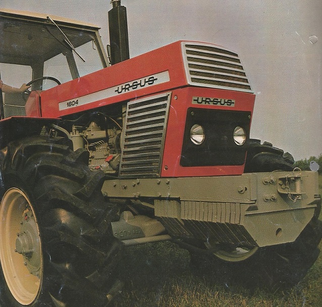 URSUS - TUR  -   Traktor-    Polonia URSUS-1604-FRONTAL