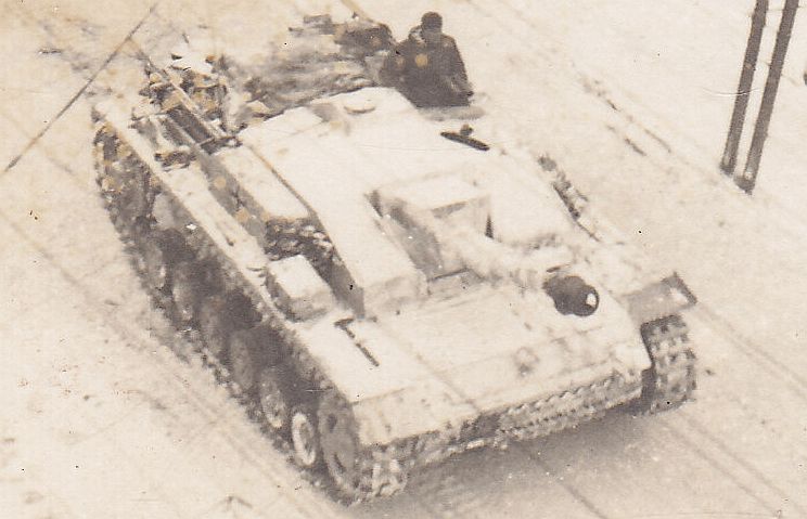 Sturmgeschütz STUG III Langrohr in weißer Winter