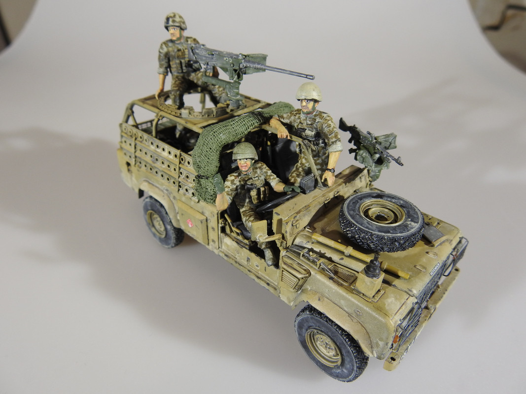 Landrover Defender VMIK Wolf, Hobbyboss 1/35 – Klar DSCN4995