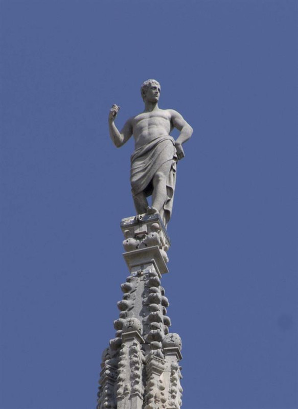 5e20c9ad-e029-49c3-b441-a87984ce9189_medium_p