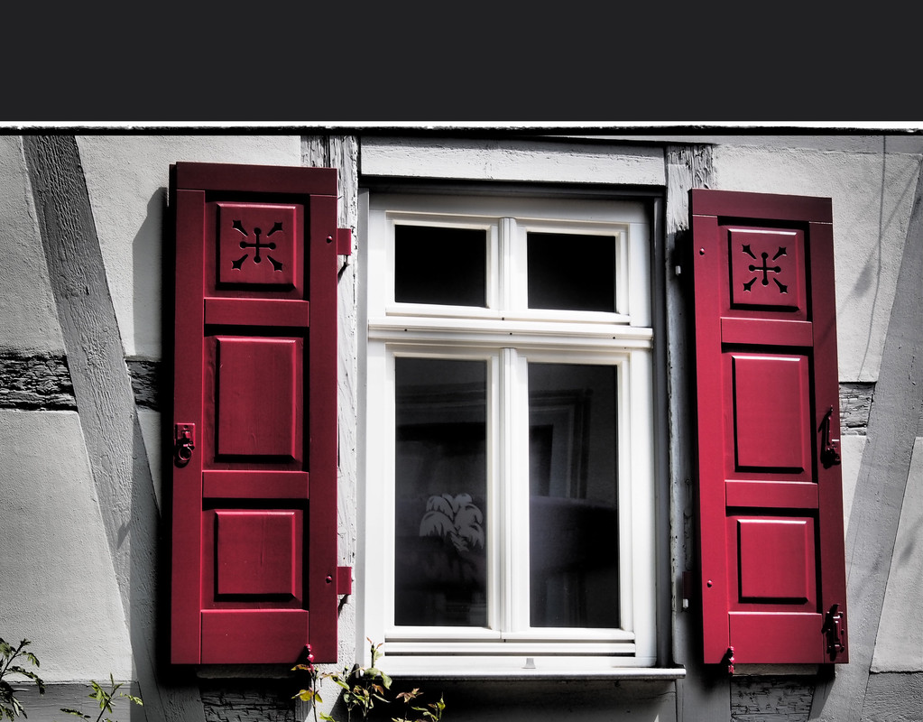 redshutteredwindowsgreywall.jpg