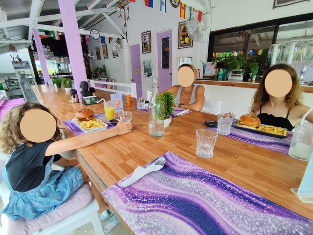 --DÍA 11 (21 junio): Ferry Camiguin a Bohol - Un mes por Filipinas y Tailandia con niñas (2025) (3)