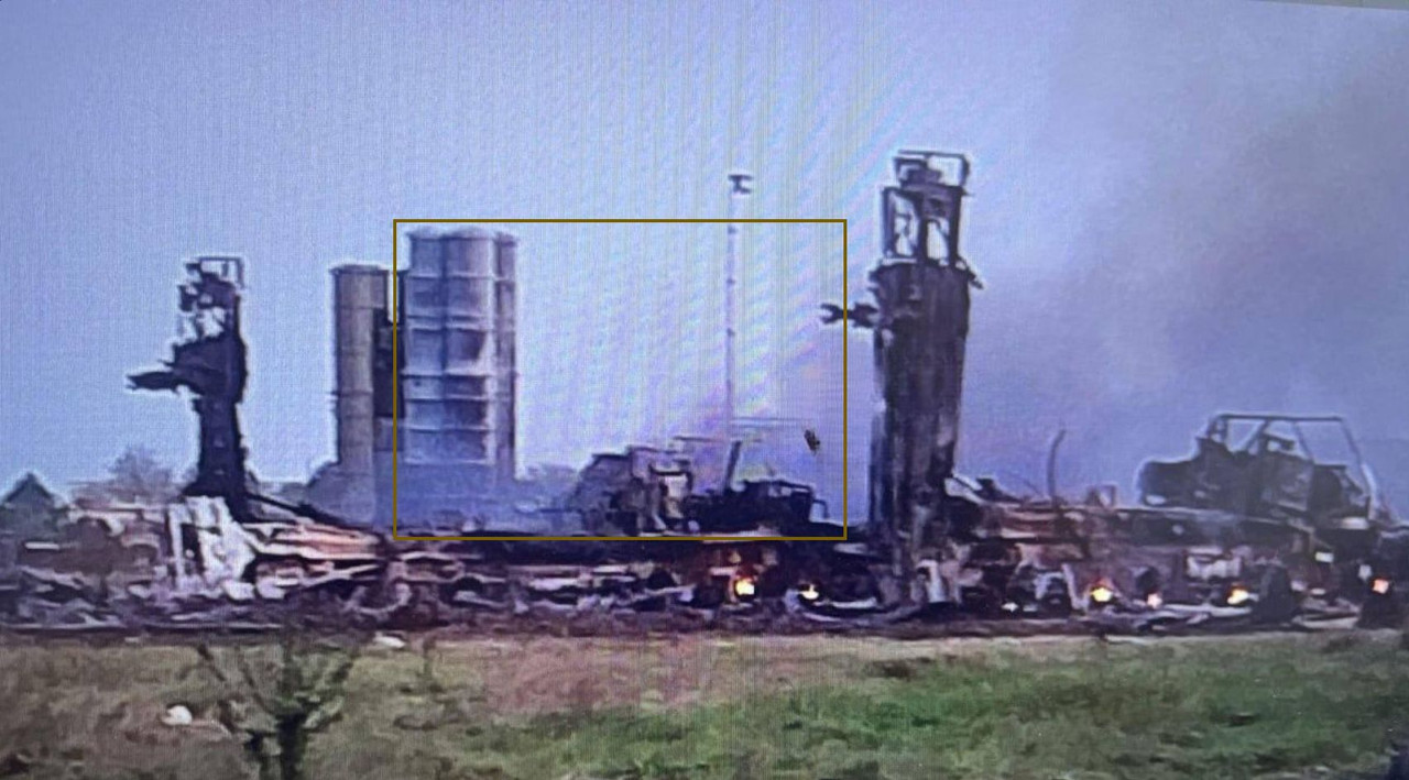 1023 5P85SM2-01 launcher (for S-400 'Triumf') destr 17 04 24