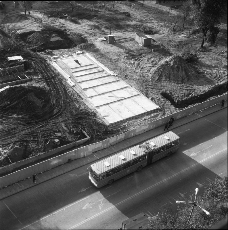 Lenino paminklo statymo darbai Tarybų (dab. Atgimimo) aikštėje 1