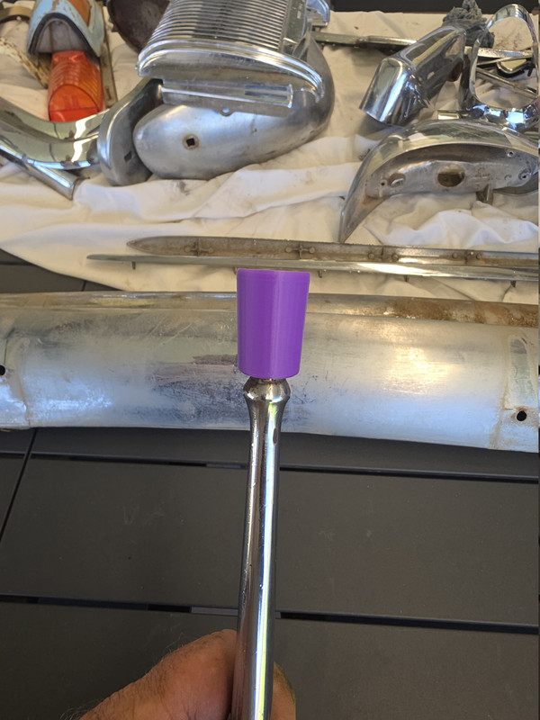 Gearshift knob front view