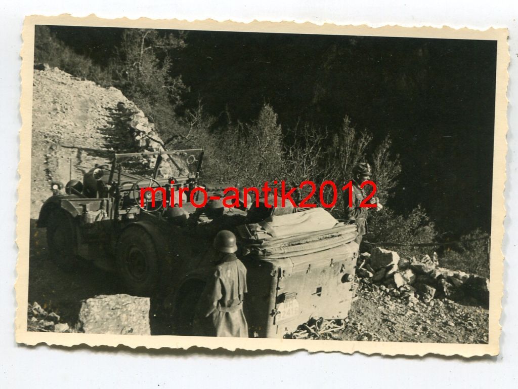 Foto, Wehrmacht, Kübelwagen, kurze Pause bei Gre