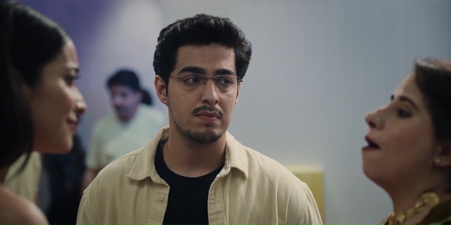 Industry (2020) Season 1 [Hindi] WebRip 480p, 720p ESub - Complete Screenshot