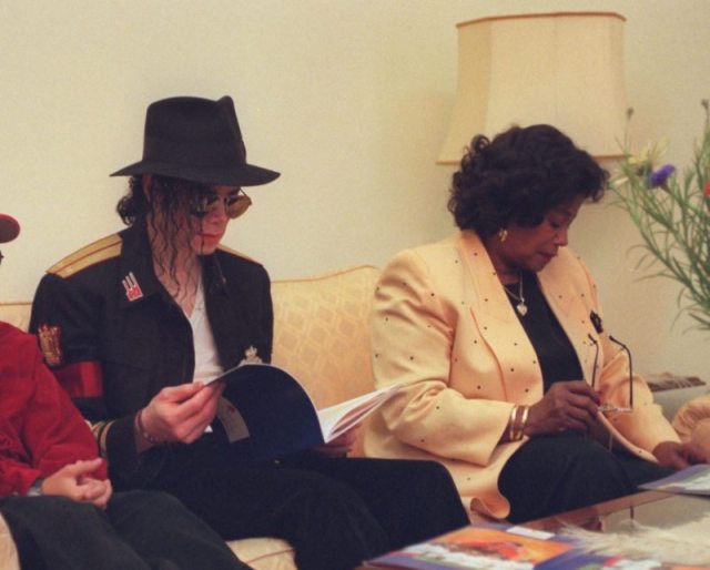 Michael-Jackson-Katherine-Jackson.jpg