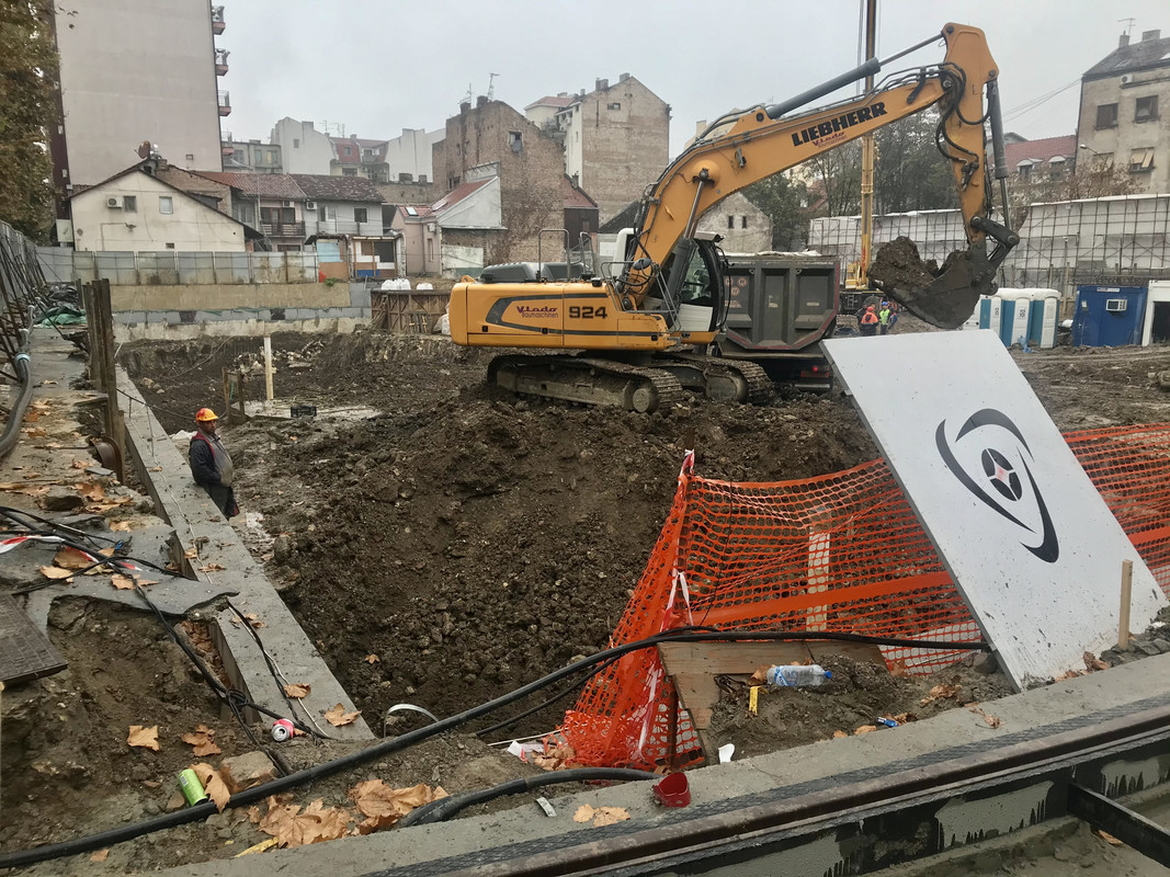 89C59975-AE52-4893-B8E1-56D3F7E190E0