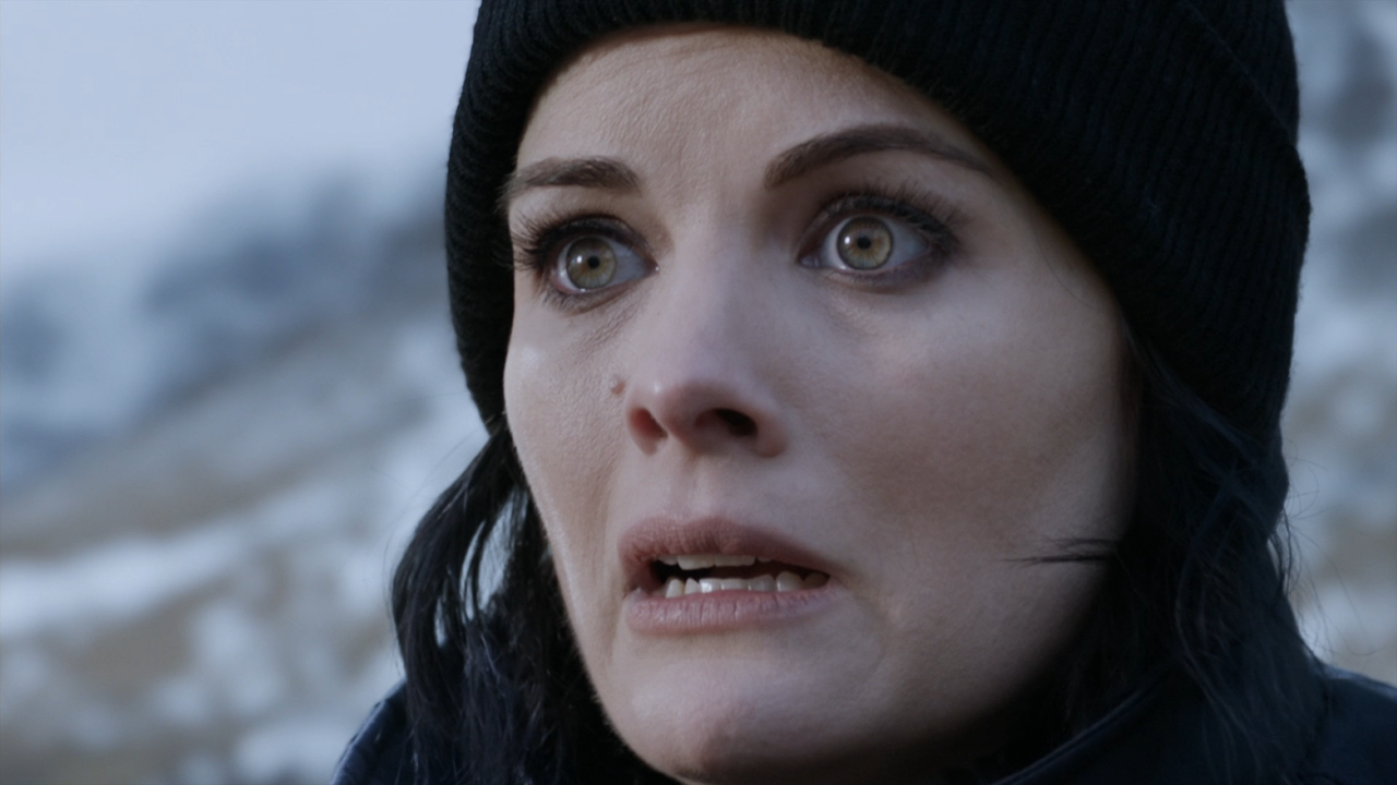 Blindspot.S05E01.1080p.AMZN.WEB-DL.DDP5.1.H.264-NTb.mkv_snapshot_03.18_[2020.10.20_14.24.06]