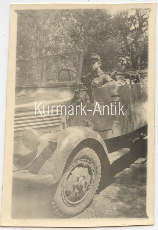Foto Wehrmacht PKW LKW Kübel Steyr 1500 Mercedes Emblem 17. Panzer Divion !