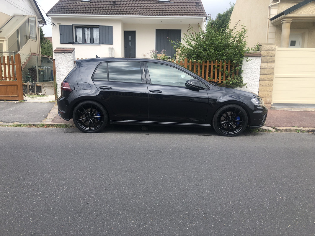 BD39C733-C6D9-4CC5-B0EB-E4583271ED50