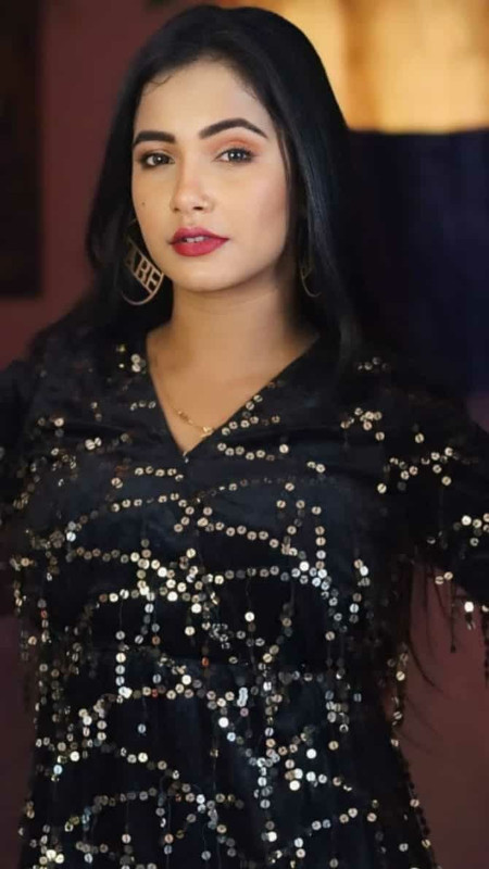 Bhojpuri Dancer Trisha Kar Madhu