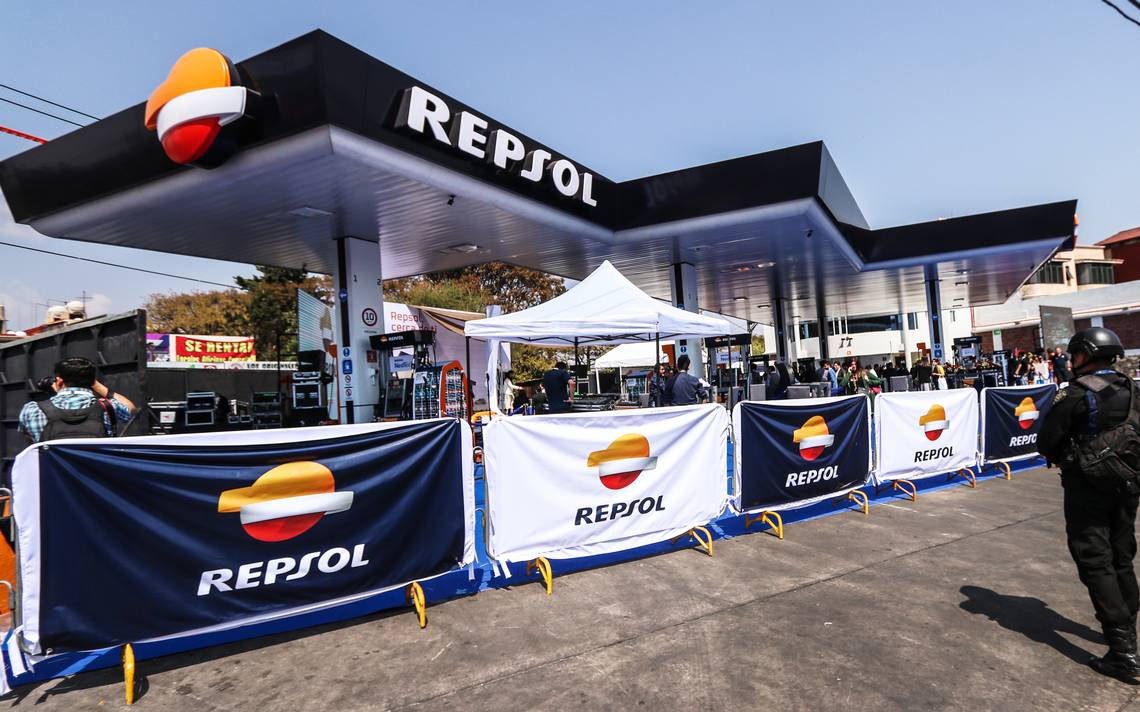 Repsol recibe millonaria demanda por derrame de crudo en Perú