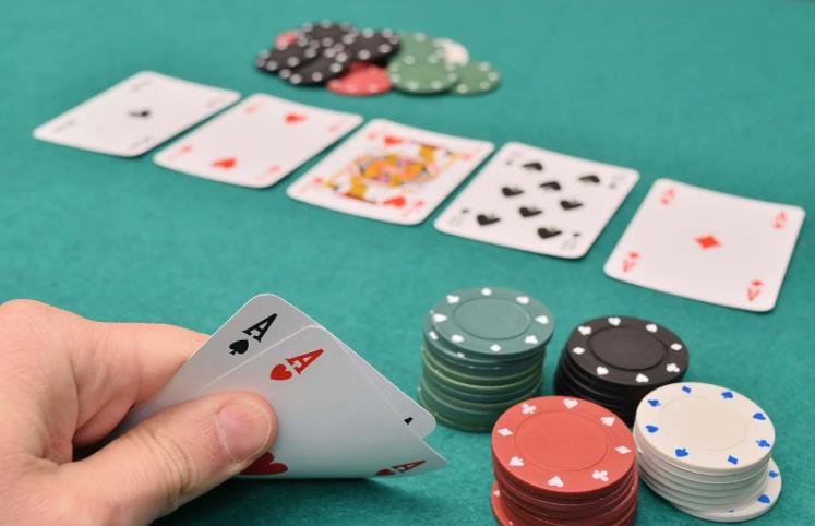 Online - Conozca los distintos tipos de póquer y elija el más adecuado para usted Poker