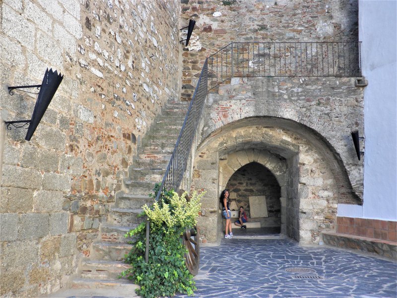 OLIVENZA-16-9-2011-EXTREMADURA - Los pueblos más bonitos de España-2010/2023 (30)