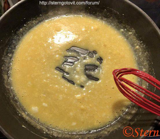 Яичница скрэмбл жидкая