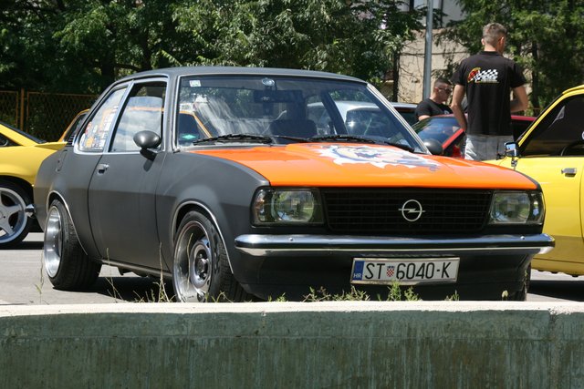 opel ascona b - Page 7 IMG-0042