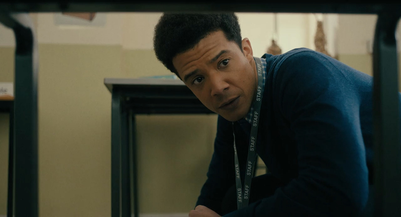 Bad Apples 2026 WebRip [Hindi + English] 480p 720p ESub Screenshot