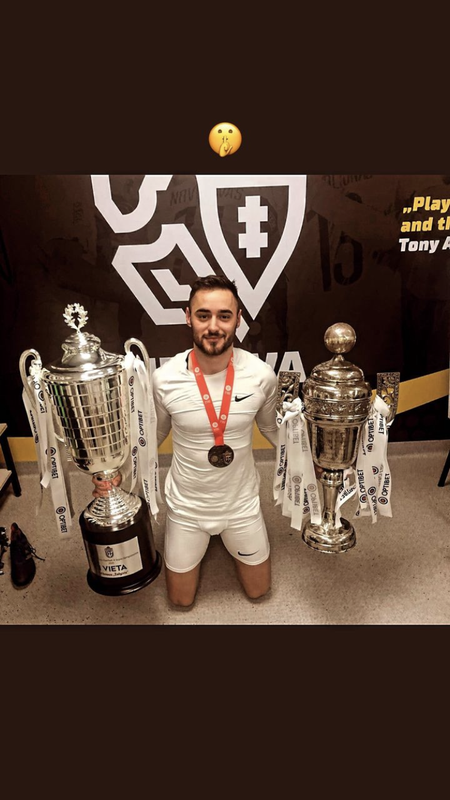 0A2A57B5-7A6D-49B9-826B-6DC8309A5DC6