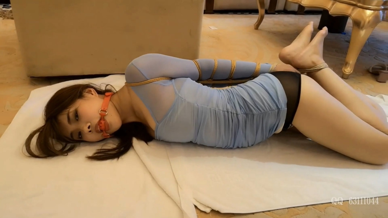 随心原创 云熙蓝短裙.mp4_20221030_185244.975