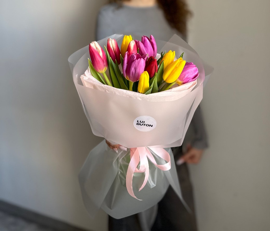 11 тюльпанов