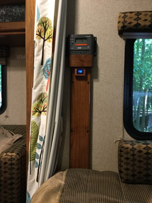 IMG_0534 solar controller (Large)